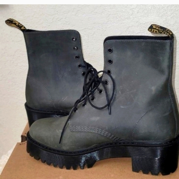 Dr. Martens Shriver HI Boots - Picture 8 of 12